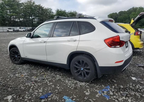 2015 BMW X1 xDrive28I z USA, uszkodzony, nr VIN WBAVL1C56FVY26855